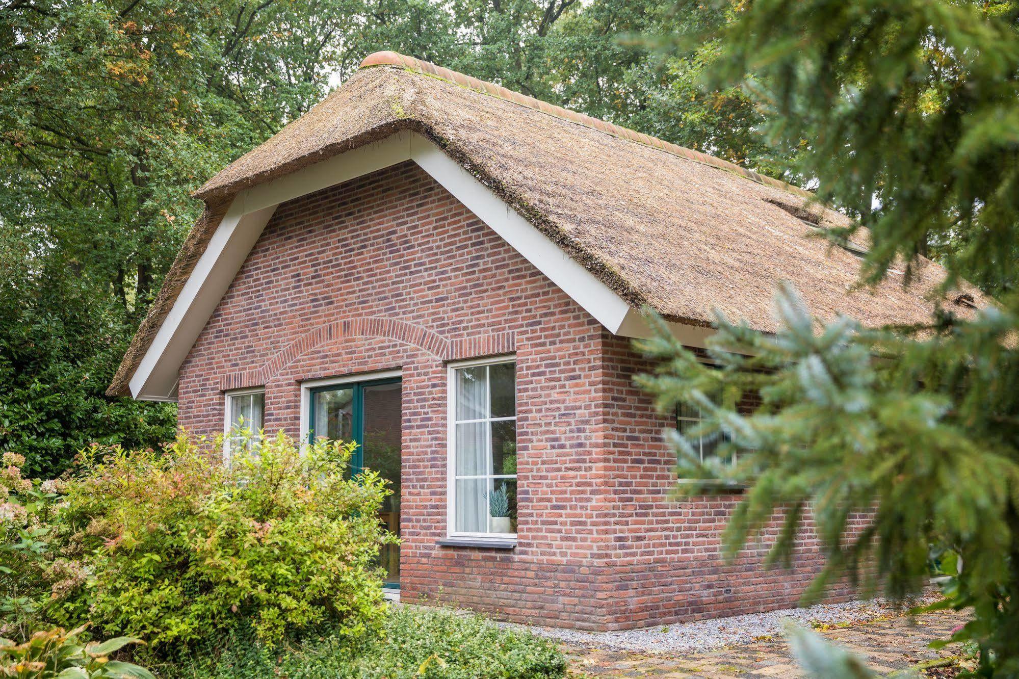 Roompot Landgoed Het Grote Zand Hooghalen ภายนอก รูปภาพ