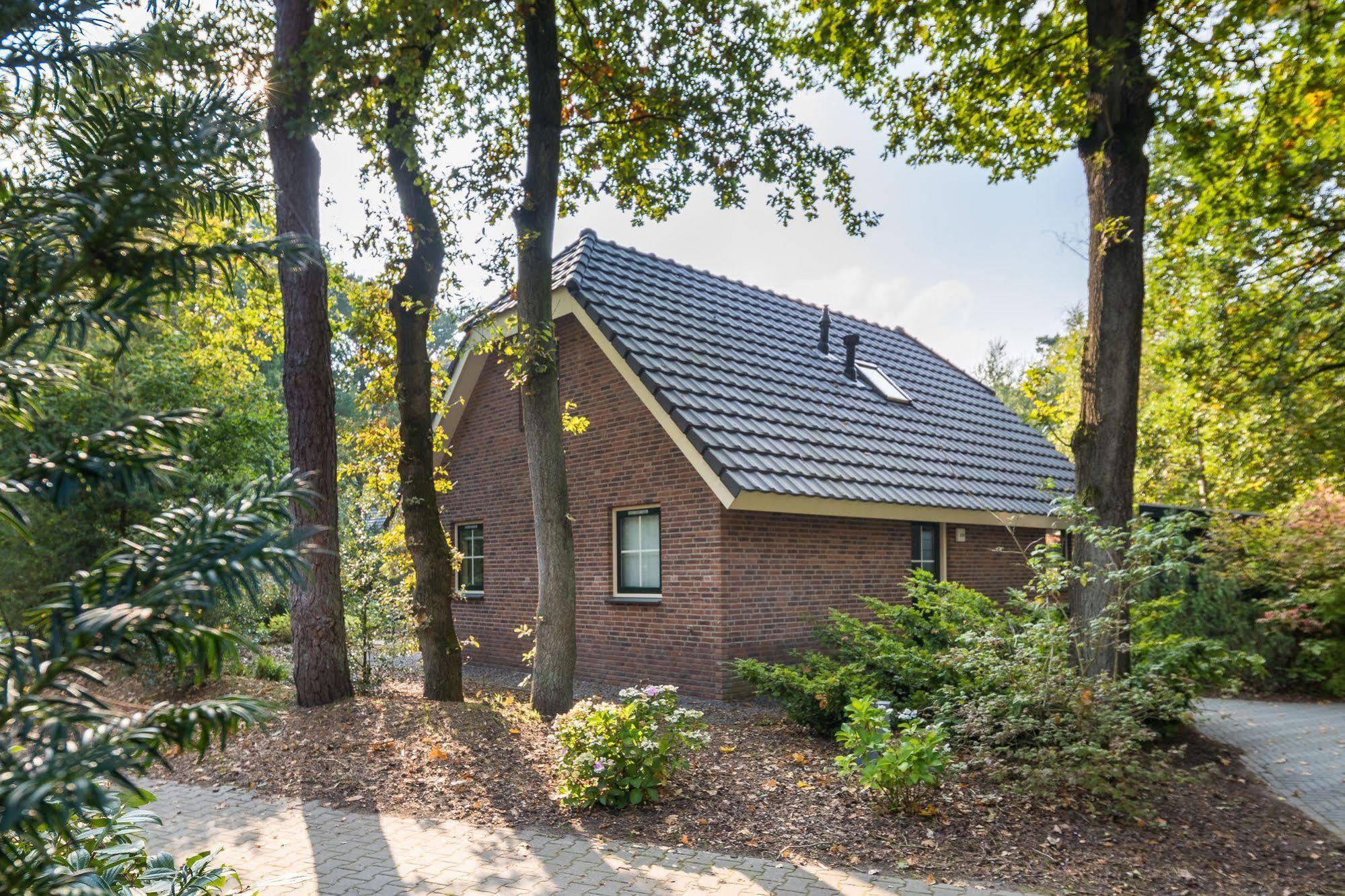 Roompot Landgoed Het Grote Zand Hooghalen ภายนอก รูปภาพ