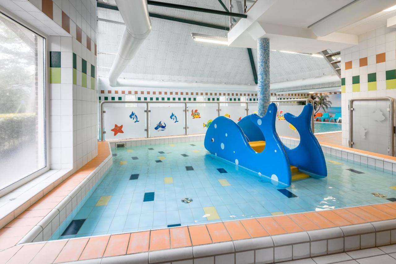 Roompot Landgoed Het Grote Zand Hooghalen ภายนอก รูปภาพ